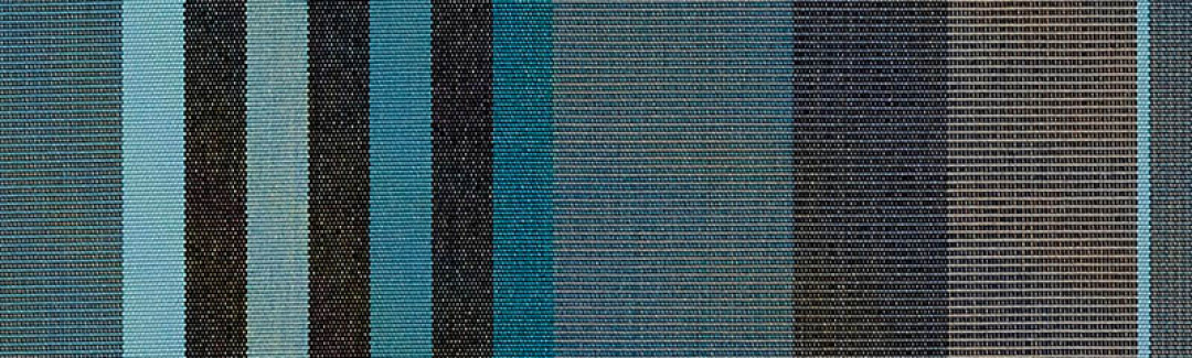 Figari Peacock SJA 3972 137 Detailed View