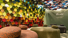 Angled Shot of Canopy Installation 这款在意大利米兰展示的艺术装置是由 Élise Fouin 用 Sunbrella 的彩色面料设计而成